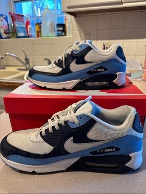 Nike Air Max Men's Athletic Shoes White Navy Sky Blue